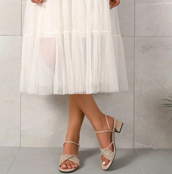 Women Twist Decor Chunky Heeled Slingback Sandals, Fabric Elegant Sandals - Picture 4 of 6